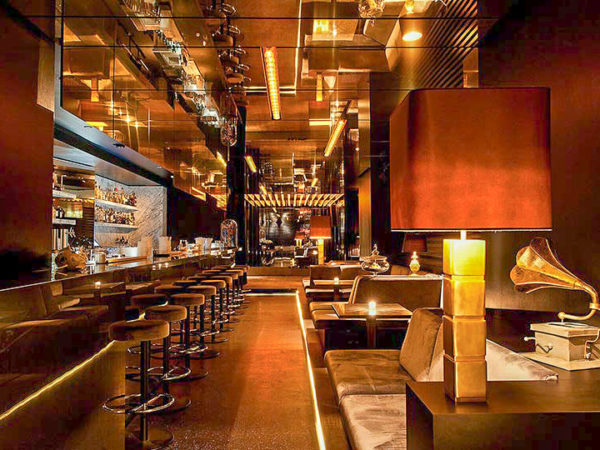 Hochzeitslocation Listing Category Hotel AMANO Grand Central – Dachterrasse Array